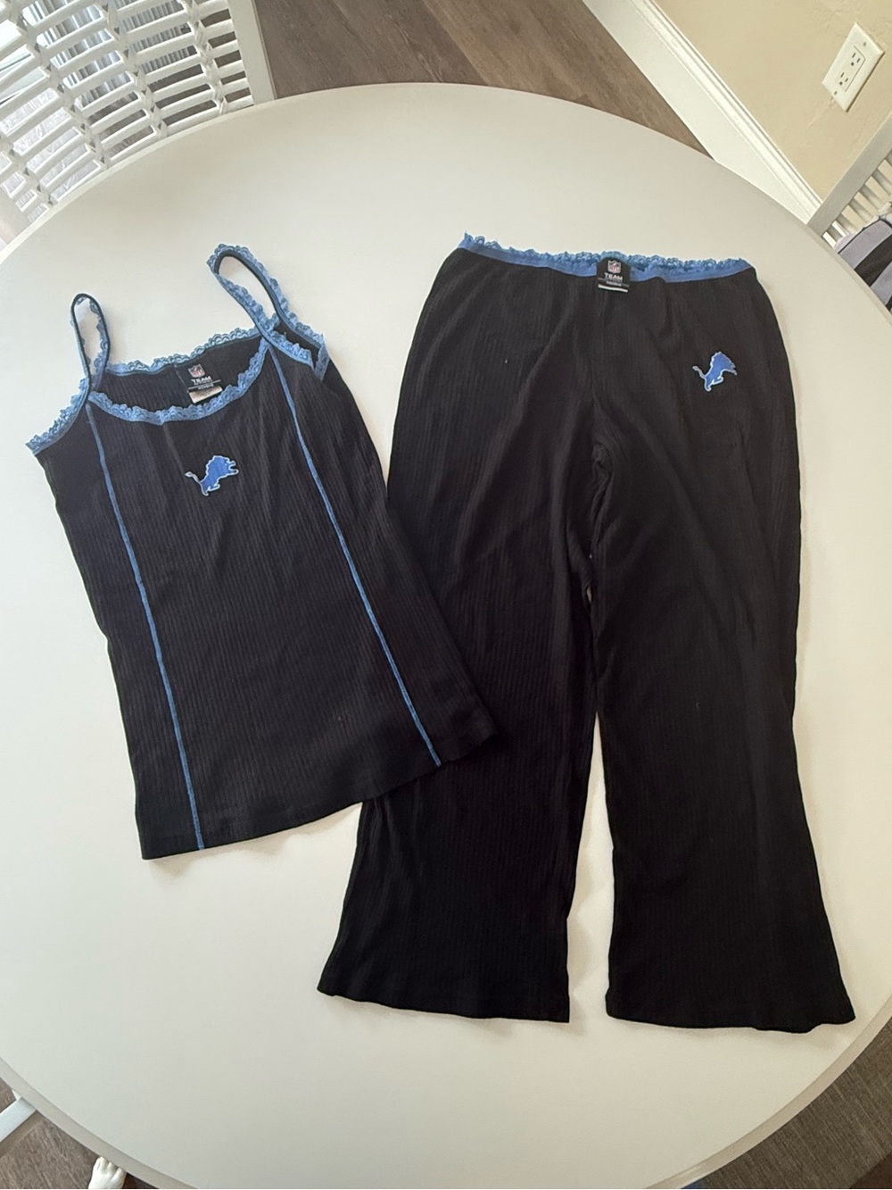 🦁 Detroit Lions NFL Sleep Set — Women’s M